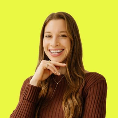 Over 1000 signups in your first webinar - numbers most marketers dream of. Well Mia & Ceci @ Well Built Solutions figured it out - and launched their new offering with a bang. A text book example on how to use a community to grow, and use webinars to deepen the relationship.